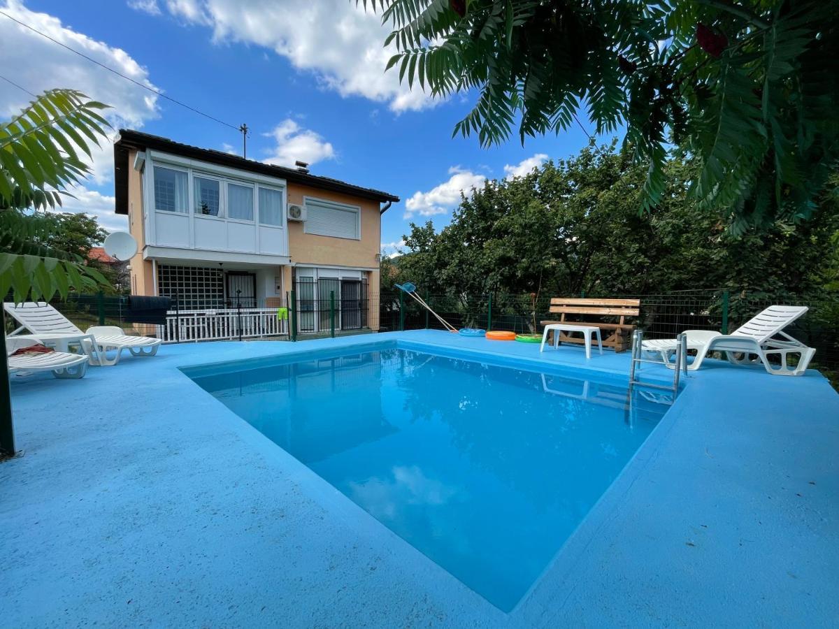 Pool Villa Sarajevo Exterior photo